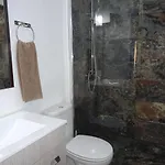 Gold - Private Pool - 18 Guests -